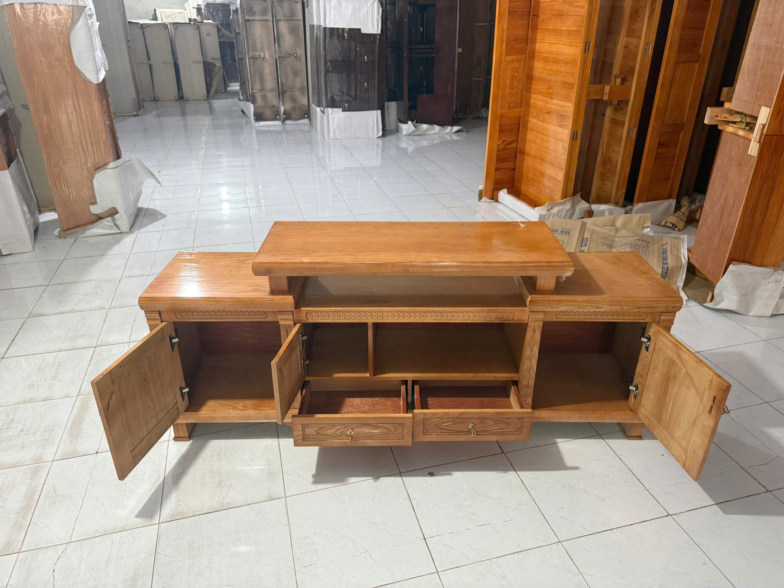 Kệ TV gỗ Sồi Đồng Tiền - Đầu Nhô - Ảnh 4