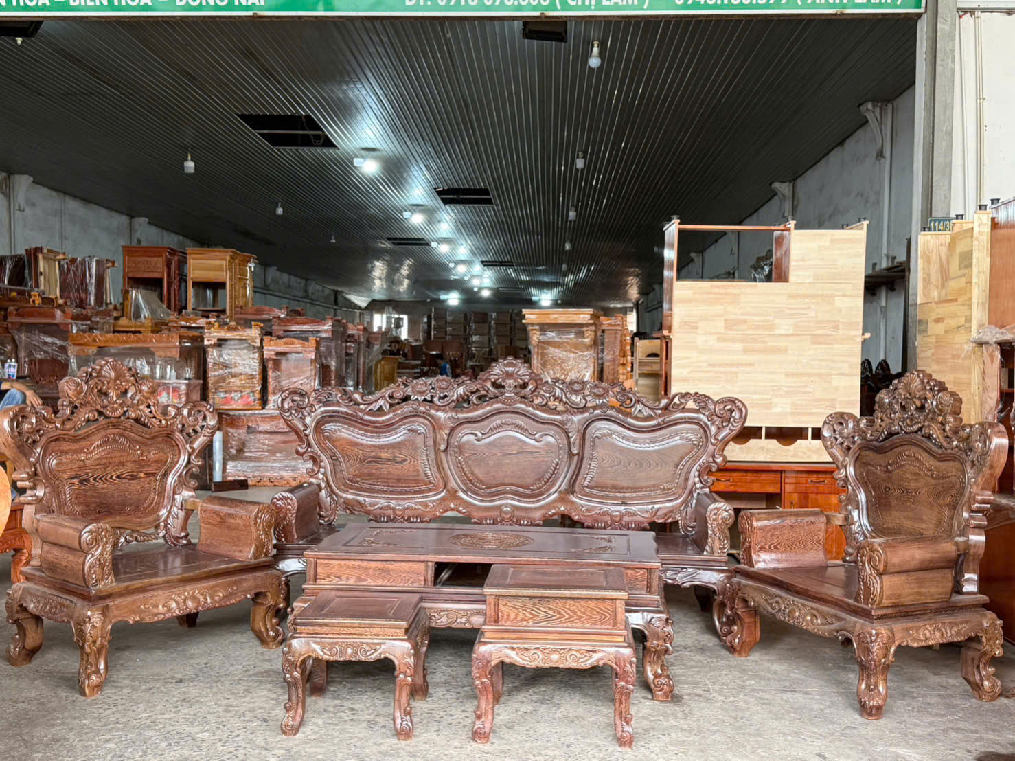 SaLon Hoàng Gia Mun