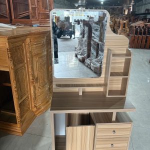 Bàn Trang Điểm MDF (Gỗ Công Nghiệp)