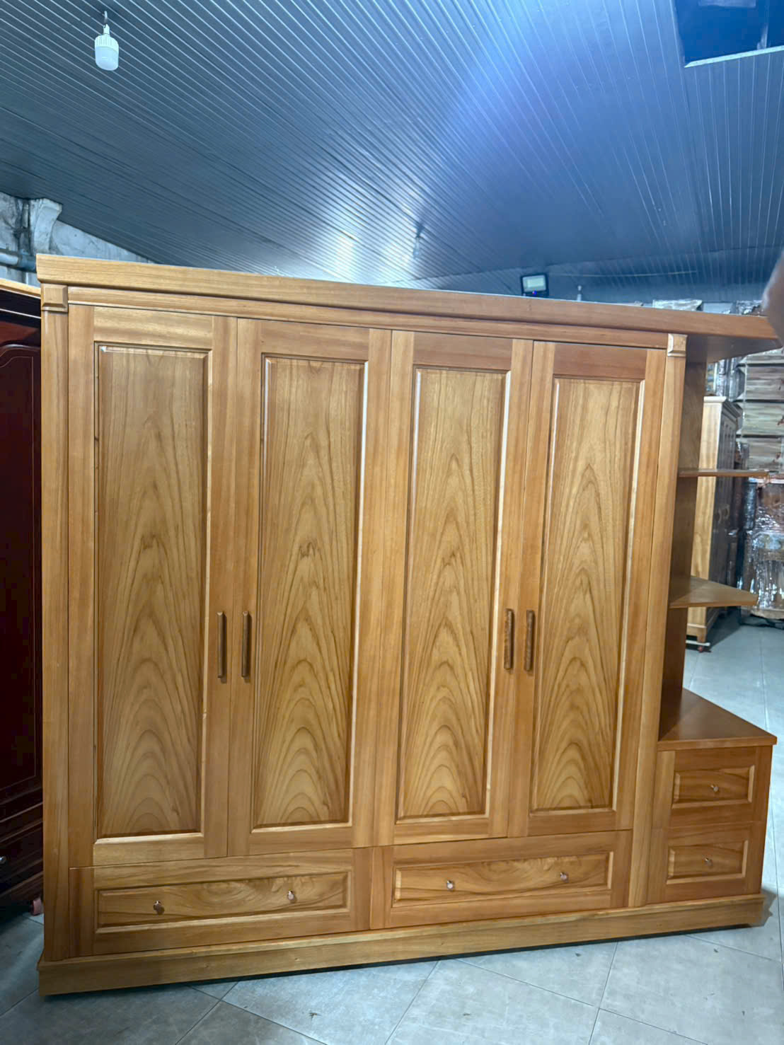 Tủ Áo Gõ Đỏ Phủ 5 Cánh + Kệ Trang Trí - Ảnh 3