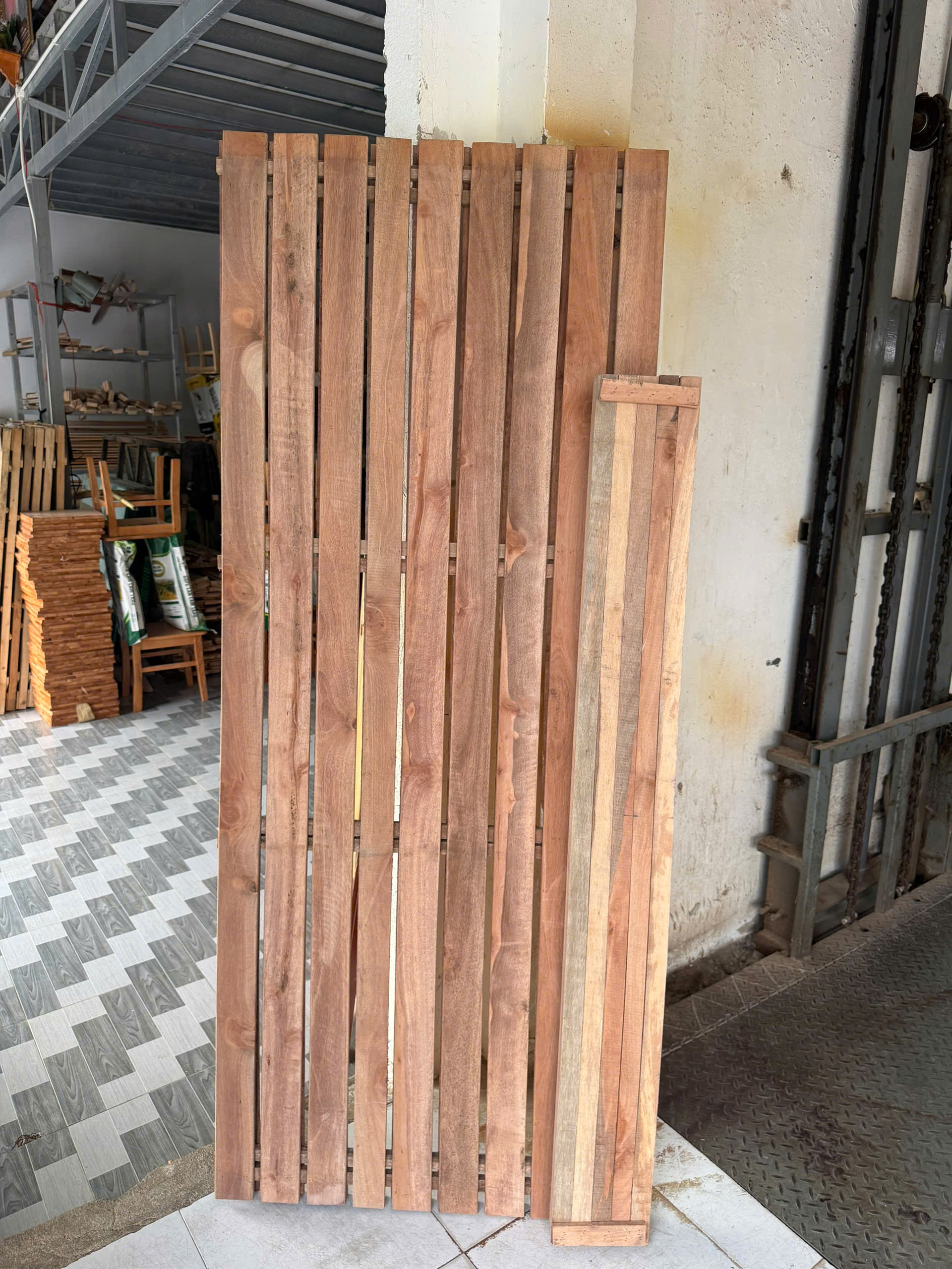Bộ Thang & Dạt Giường Gỗ Dầu - Ảnh 4