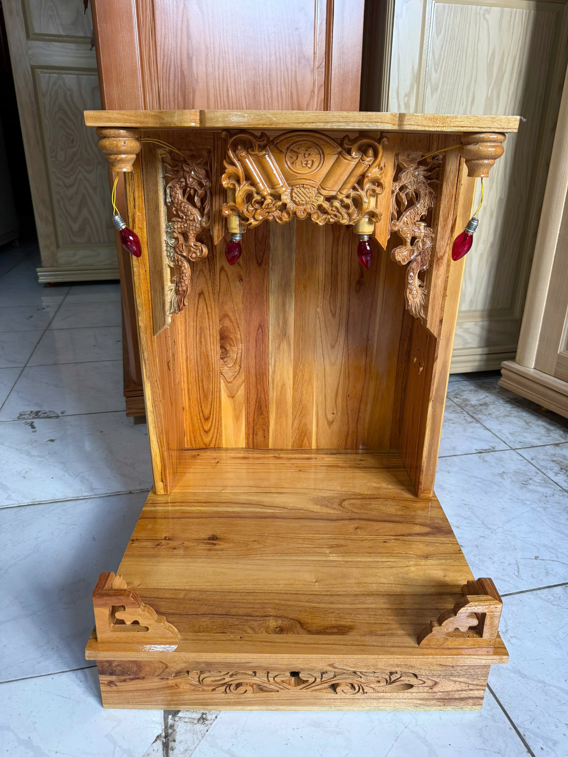 Bàn Thờ Ông Địa Thường Gỗ Xoan - Ảnh 2