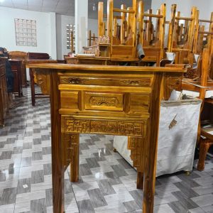 Bàn Thờ Gỗ Tràm 1 Tầng màu Vàng (88, 107, 127, 147, 154)