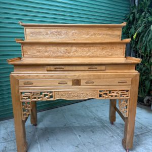 Án Gian Gỗ Sồi 3 Tầng (màu Lau Hương)