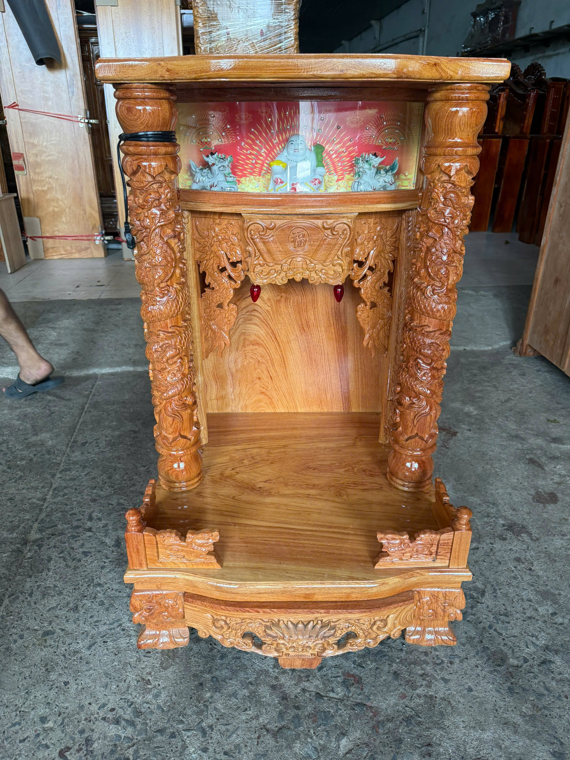 Bàn Thờ Ông Địa Gỗ Hương Đá Cột 10