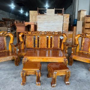 SaLon Gỗ Tràm Đào Cột 12 Tay Thường (màu Vàng)