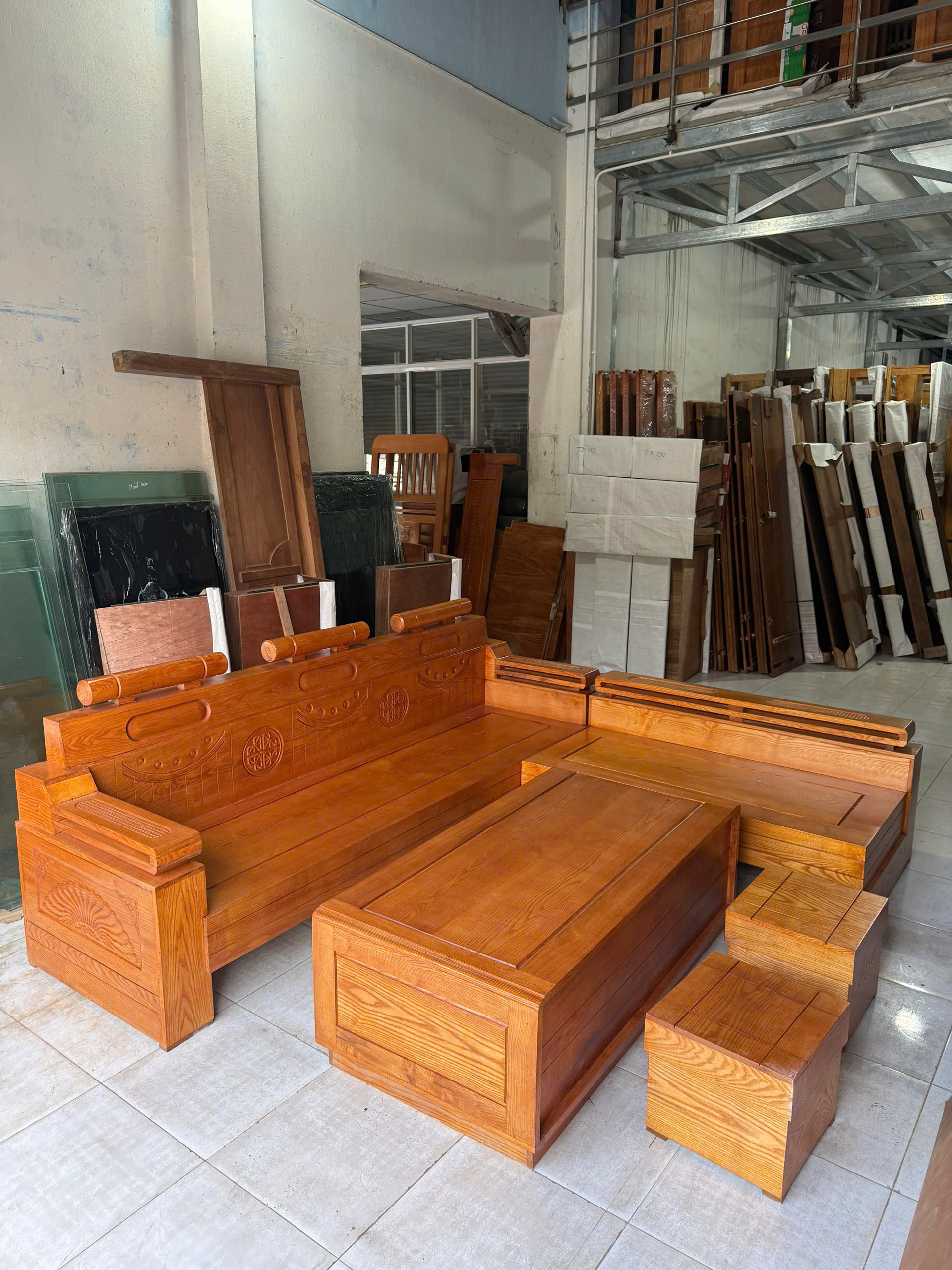 SoFa Góc Xích Gỗ Sồi (màu Lau Hương)