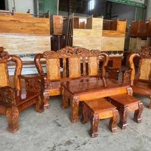 SaLon Gỗ Tràm Anh Hùng Tương Ngộ Cột 12