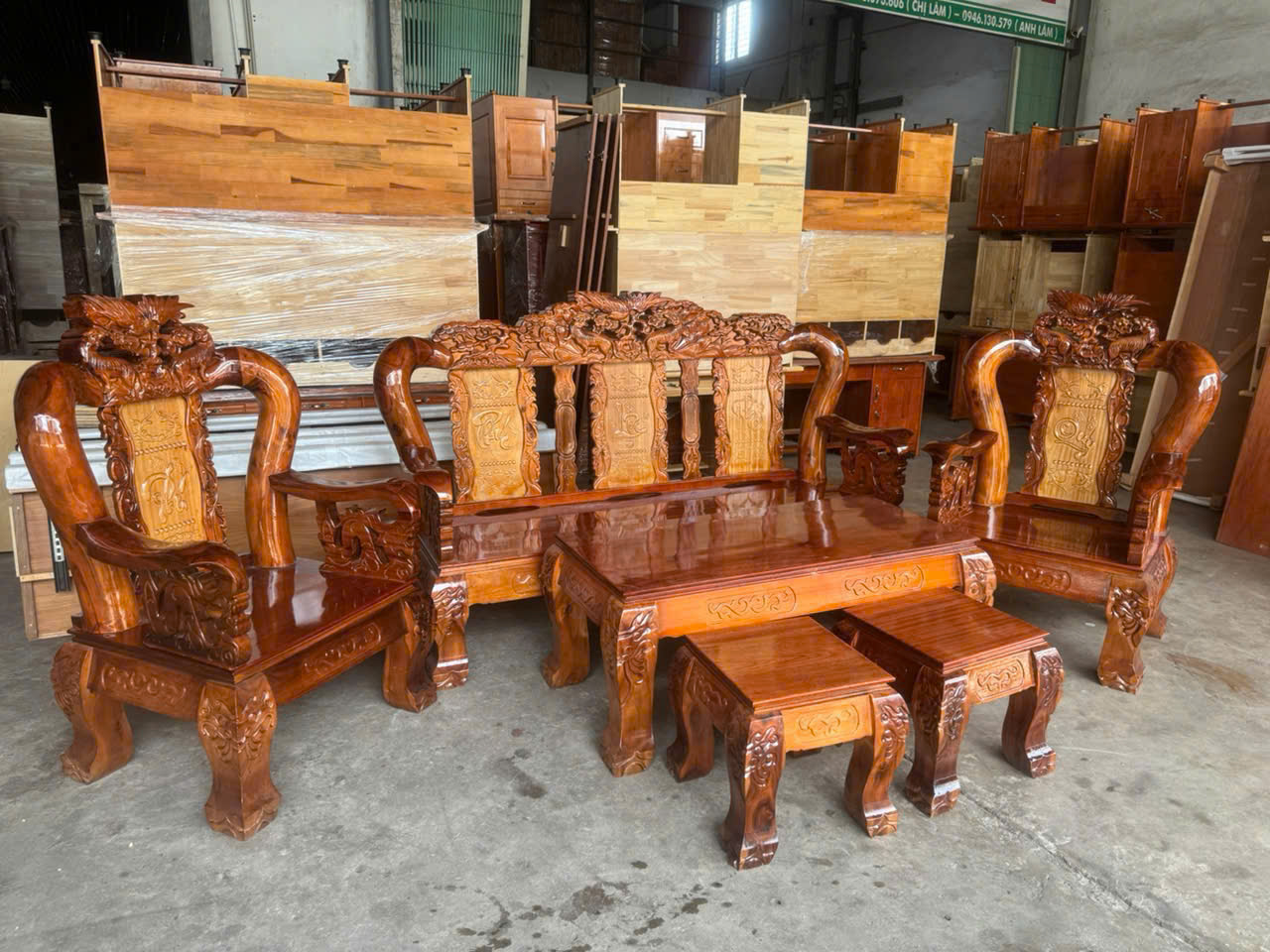 SaLon Gỗ Tràm Anh Hùng Tương Ngộ Cột 12